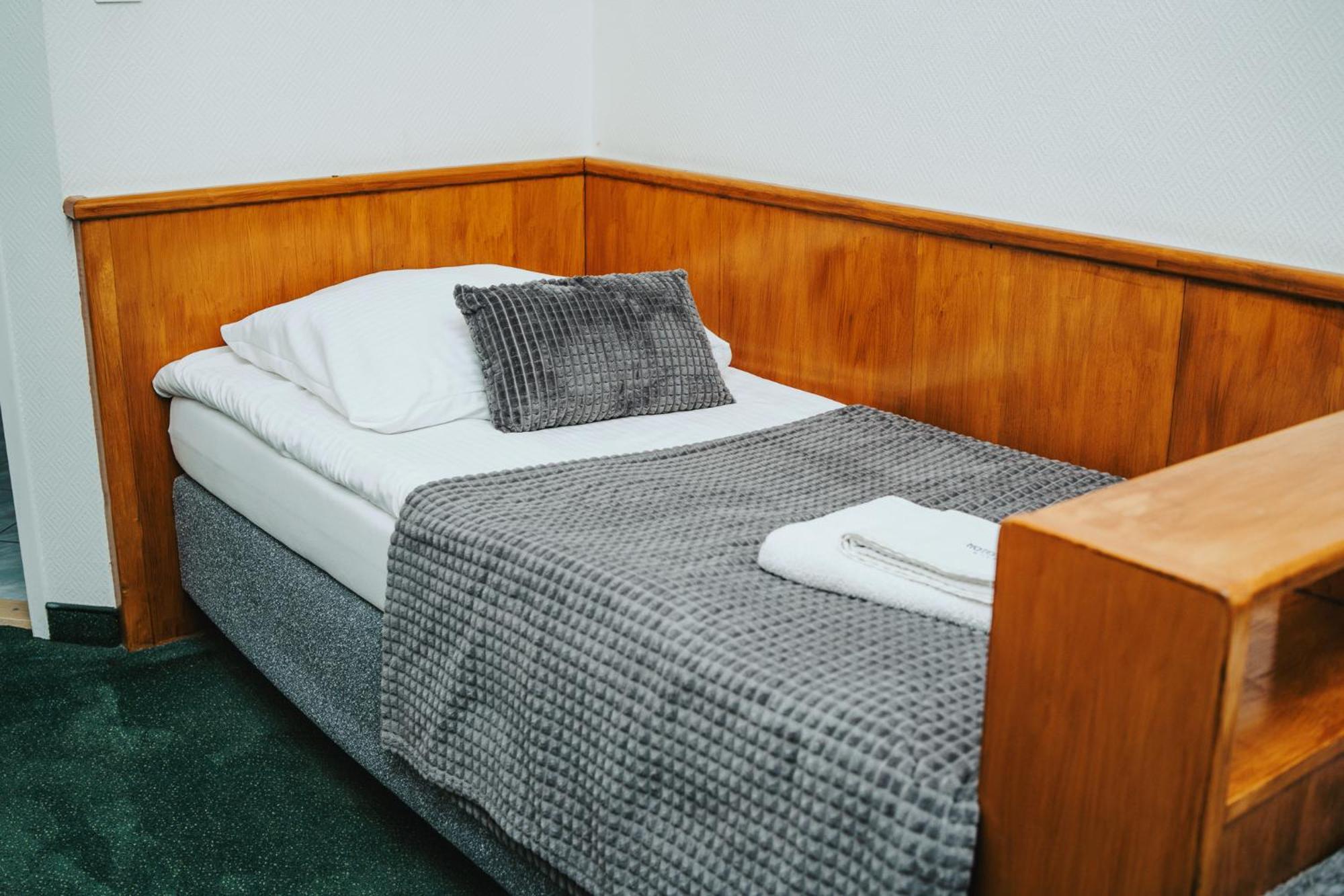 Polonia Raciborz Aparthotel Esterno foto